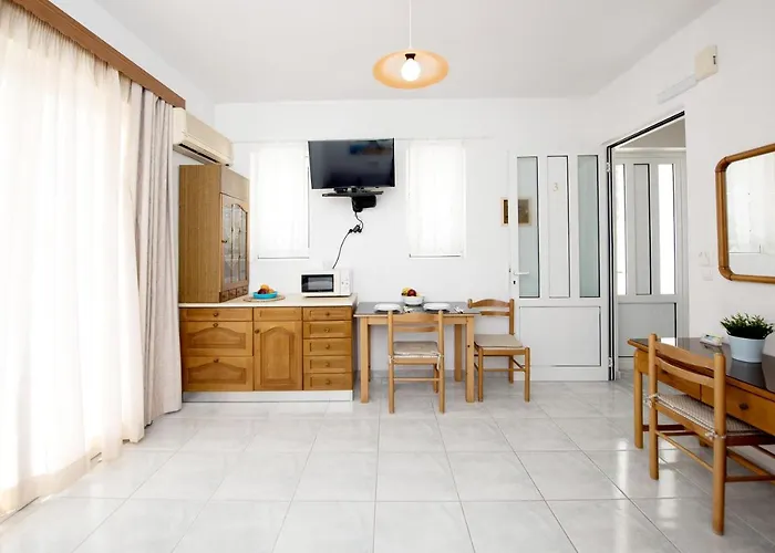 Maria Studios & Apartments