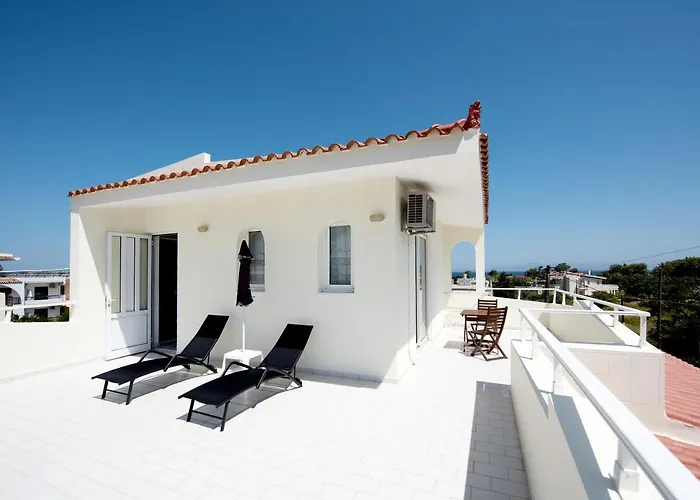 Maria Studios & Apartments